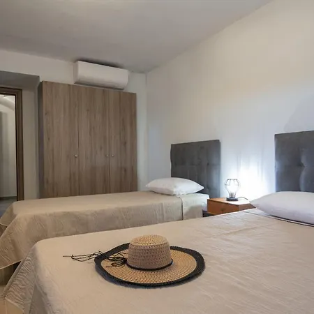 The Black Pearl Villa *