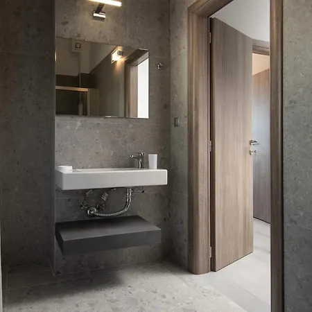 The Black Pearl Villa Kalamítsion