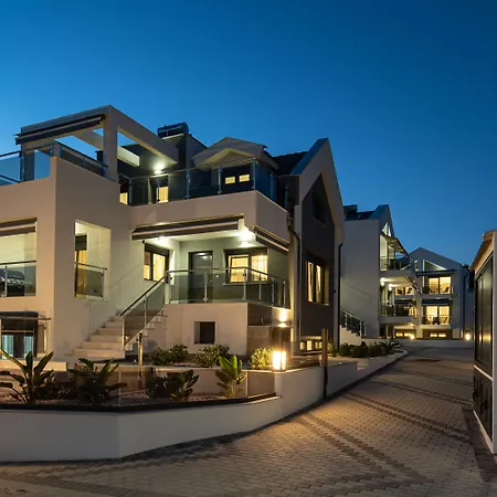 Villa The Black Pearl