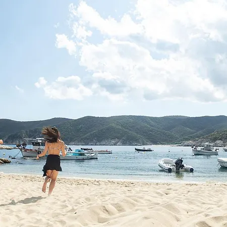 Vilă The Black Pearl Kalamítsion