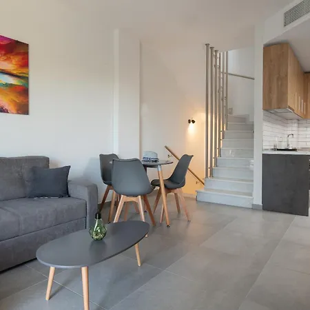 The Black Pearl Vilă Kalamítsion