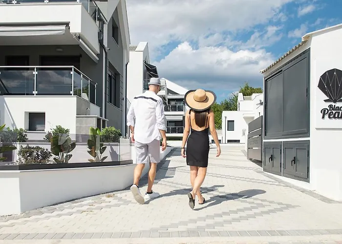 The Black Pearl * Kalamítsion