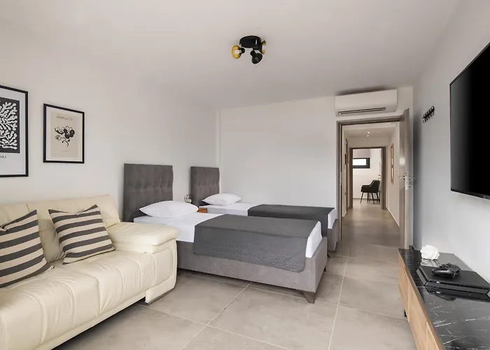 别墅 The Black Pearl *