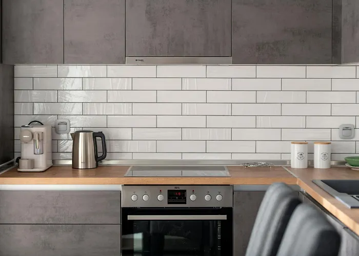 The Black Pearl * Kalamítsion